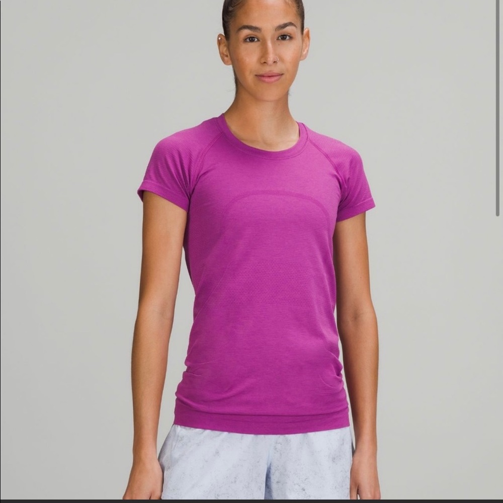 NWT!!! Lululemon swiftly tech in vivid plum